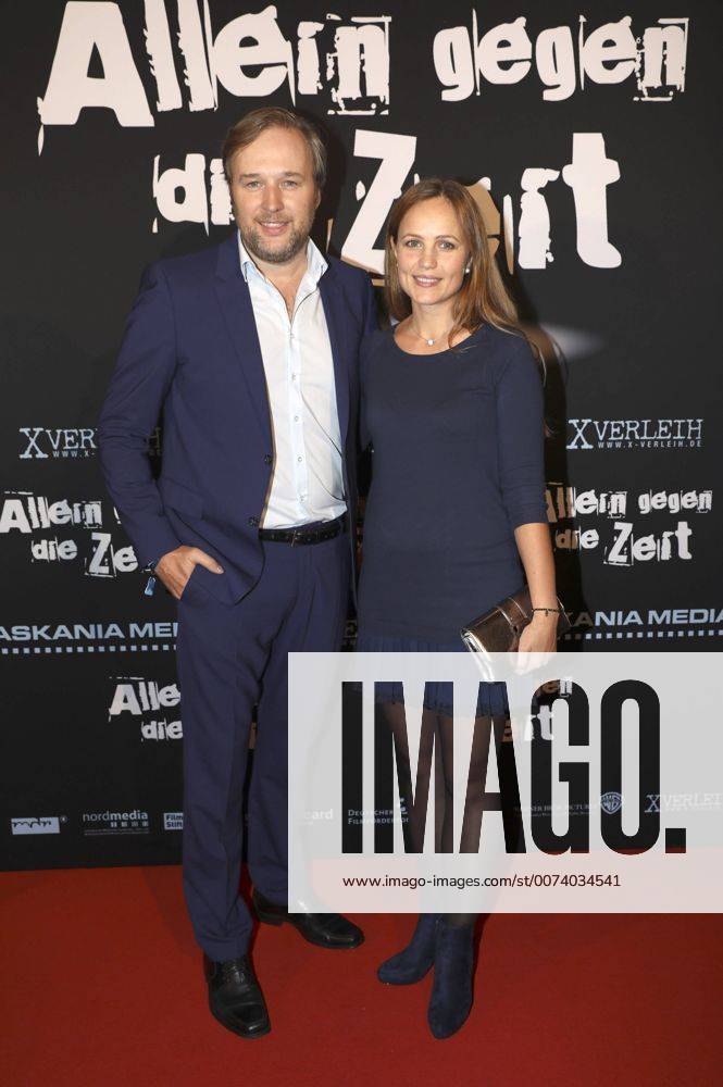 Stephan Grossmann mit Ehefrau Lidija bei der Premiere des Kinofilms Allein gegen die Zeit im Kino in der Kulturbrauerei. Berlin, 24.10.2016 Foto:xS.xGabschx xFuturexImage