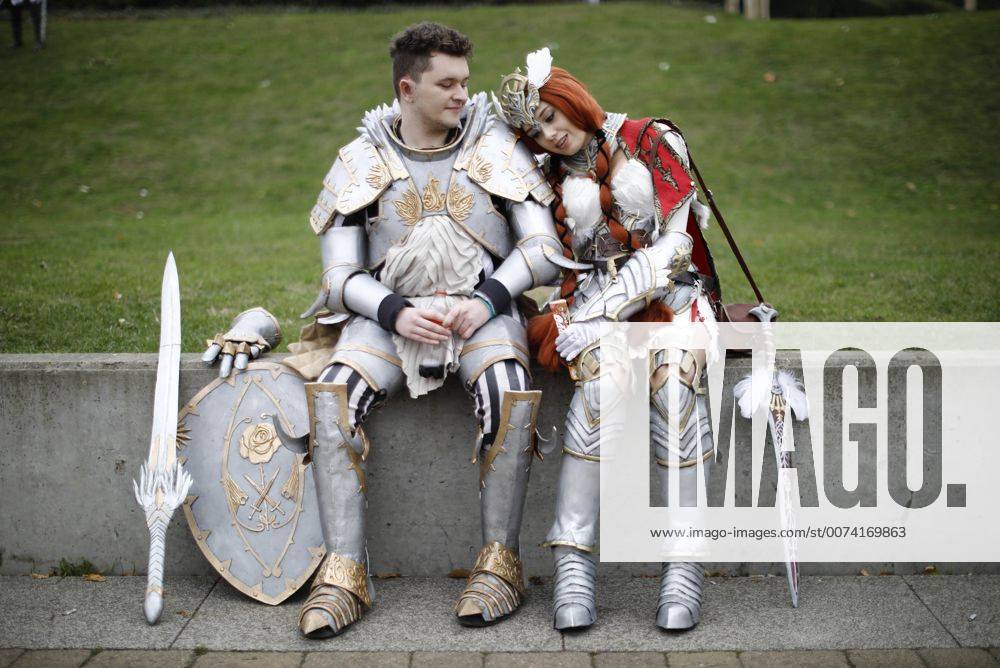 London, London, UK - London, UK. Cosplayers attend the MCM London Comic Con in ExCeL convention centre on Sunday, 30 October 2016. London UK - ZUMAl94_ 20161030_zaf_l94_052