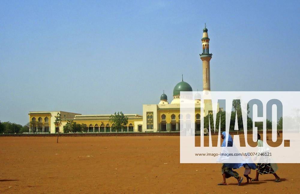 Niger, Niamey, Mosque in an african dusty street