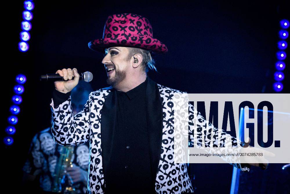Toronto, Ontario, Canada - English band Culture Club performed a sold out show at Rebel in Toronto. In picture: BOY GEORGE, ROY HAY, MIKEY CRAIG and JON MOSS Toronto Canada - ZUMAm154 20161102_zap_m154_020