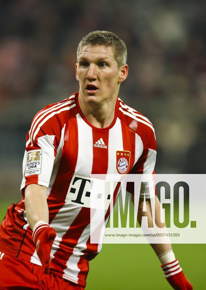 Bastian Schweinsteiger ( Bayern) - FC Bayern München (rot) vs. Borussia Dortmund BVB (gelb) 1:3
