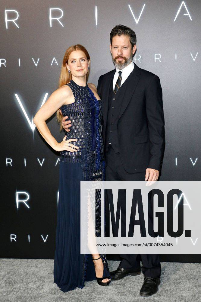 Amy Adams und ihr Ehemann Darren Le Gallo bei der Arrival Film Premiere am 6.11.2016 in Westwood, Los Angeles Arrival Filmremiere in Los Angeles, 2016