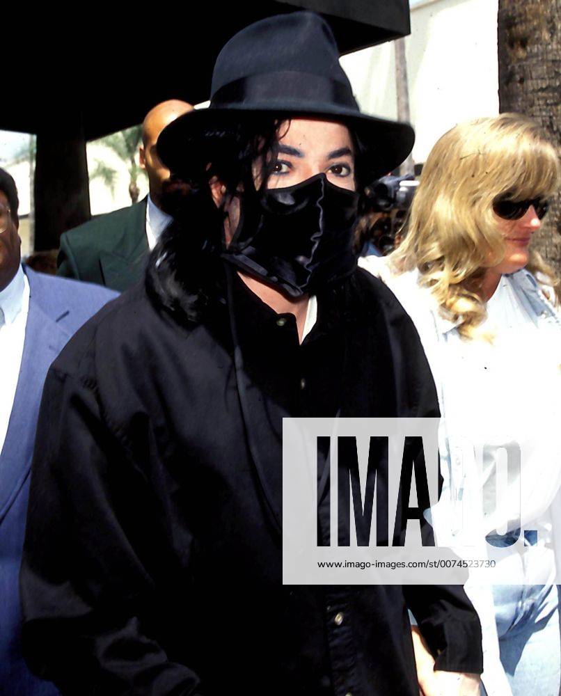 K4813LR. SISTERELLA .MICHAEL JACKSON IN PASADENA, CA.PHOTO BY:LISA ROSE GLOBE PHOTOS, INC Â - ZUMAg49_ 20090625_zaf_g49_158