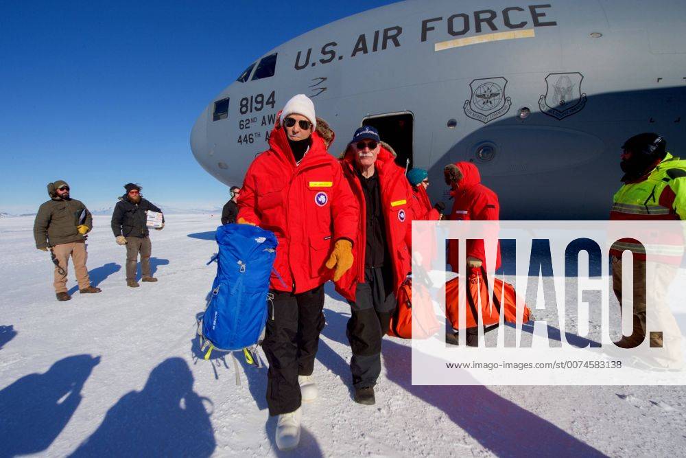 U.S. Secretary of State John Kerry walks away from a U.S. Air Force C-17 cargo plane at the Pegasus Ice Field after arriving in Antarctica on November 11, 2016, for a helicopter tour of U.S. research facilities around Ross Island and the Ross Sea, and a visit to the McMurdo Station to learn about the effects of climate change on the Continent. WAX2016111413 U.S.xDepartmentxofxState