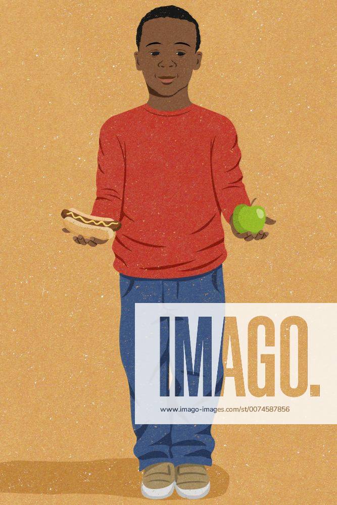 Junge mit der Wahl zwischen gesundem Obst und ungesundem Fast Food JohnxHolcroft 11920071