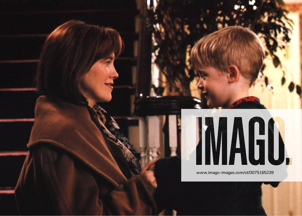 Weihnachten, Filmreife Outfits Kevin - Allein zuhaus, (HOME ALONE) USA 1990, Regie: Chris Columbus, CATHERINE O HARA + MACAULAY CULKIN UnitedArchives00011252