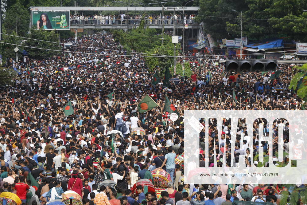 People Celebrates In Bangladesh Anti-government protestors are celebrating in Shahbag after the fall of the country s Prime Minister Sheikh Hasina after a deadly clash between police, pro-government forces, and anti-Quota protesters in Dhaka, Bangladesh, on August 5, 2024. Dhaka Bangladesh