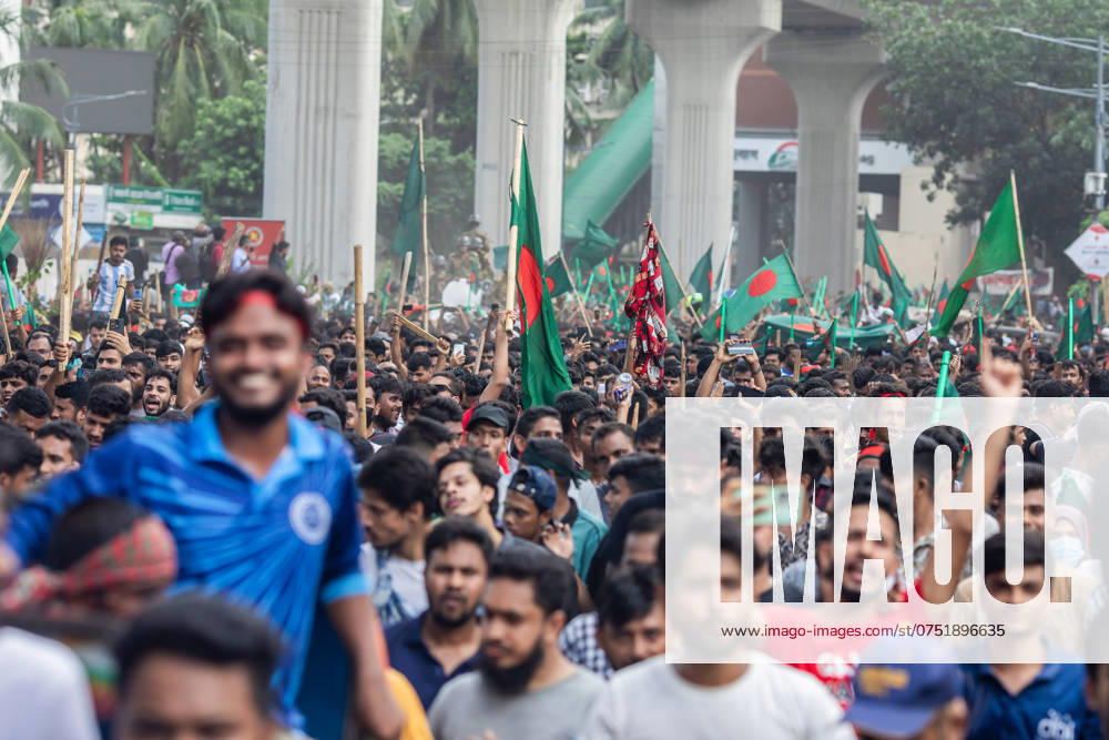 Dhaka celebrate the resignation of the Prime Minister - 05 Aug 2024 Anti-government protestors participate in the celebrations. Thousands of people are celebrating the resignation of Bangladeshi Prime Minister Sheikh Hasina. Protests in Bangladesh that began as student-led demonstrations against government hiring rules in July culminated on August 5, in the prime minister fleeing and the military announcing it would form an interim government. Dhaka Bangladesh
