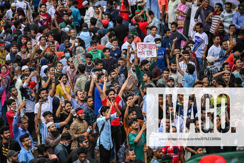 Anti-government protestors celebrate in Shahbag near Dhaka university area. Thousands of Bangladesh People celebrate the resignation of Bangladeshi Prime Minister Sheikh Hasina. Protests in Bangladesh that began in July for the abolition of the quota system in government jobs culminated on August 5, as Bangladesh military chief Gen. Waker-uz-Zaman announced a transitional government after Prime Minister Sheikh Hasina fled the country due to violent nationwide protests. Hundreds of people were killed and wounded during the protests since July, which first called for the abolition of quotas in government jobs and later the resignation of the Hasina, who had been in power since 2009. Dhaka Bangladesh - ZUMAs197 20240805_aaa_s197_154