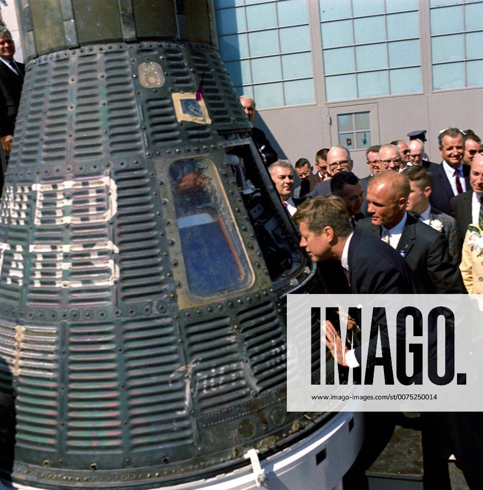 (File Photo) - John Glenn, the first American to orbit the Earth and a former U.S. senator and war hero, has died. He was 95. PICTURED: February 23, 1962 - Cape Canaveral, Florida, U.S. - President JOHN F. KENNEDY and Astronaut JOHN GLENN look into the Mercury Friendship 7 space capsule that carried Glenn into space at the Cape Canaveral Air Force Station. Glenn was awarded the Distinguished Service Medal by the President following his historic flight. Cape Canaveral U.S. - ZUMAz03_ 20161208_sha_z03_023
