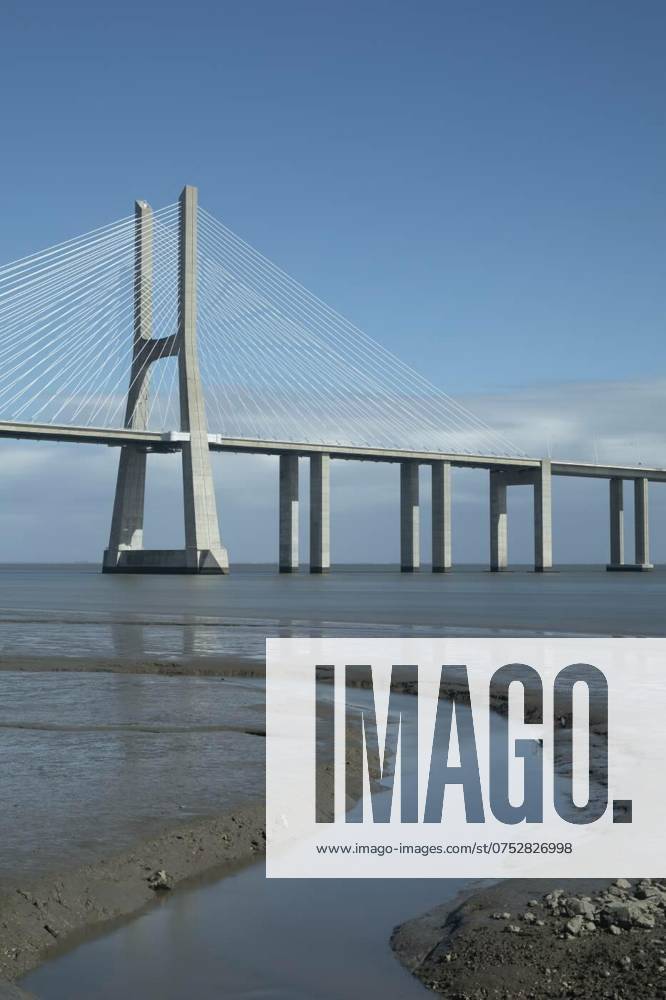 Vasco da Gama bridge in Lisbon, Portugal, Vasco da Gama bridge in Lisbon, Portugal, Vasco da Gama bridge in Lisbon, Portugal, 13.12.2023,