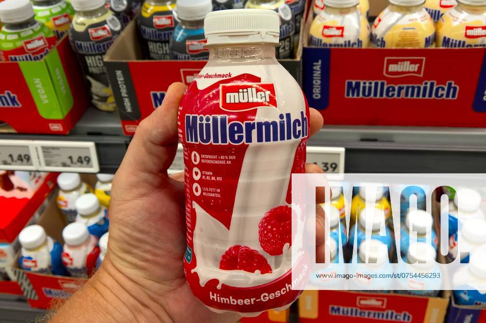 Unternehmensgruppe Theo Müller S e c s UTM is the parent company of a food and logistics group based in Luxembourg City Photo Müllermilch with raspberry flavor from the dairy of the same name Plastic bottle with screw cap