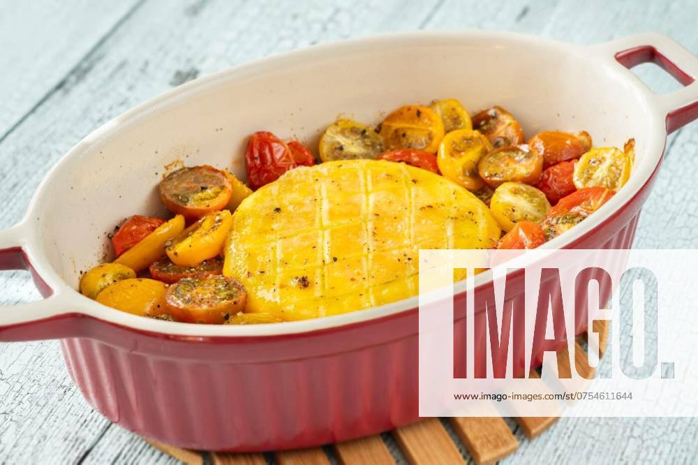 Baked camembert cheese, Baked camembert cheese with cherry tomatoes and basil, Baked camembert cheese with cherry tomatoes and basil, 07.07.2024,