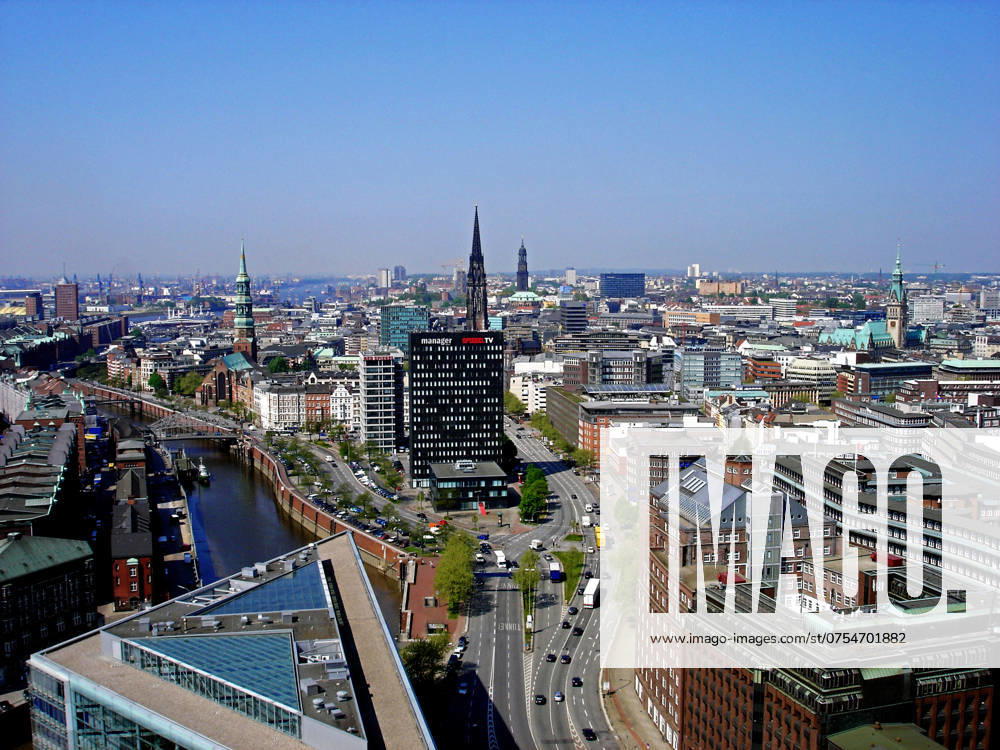 Germany, Hamburg, City, Aerial view McPKST McP Wal 2024 000261 McPKST