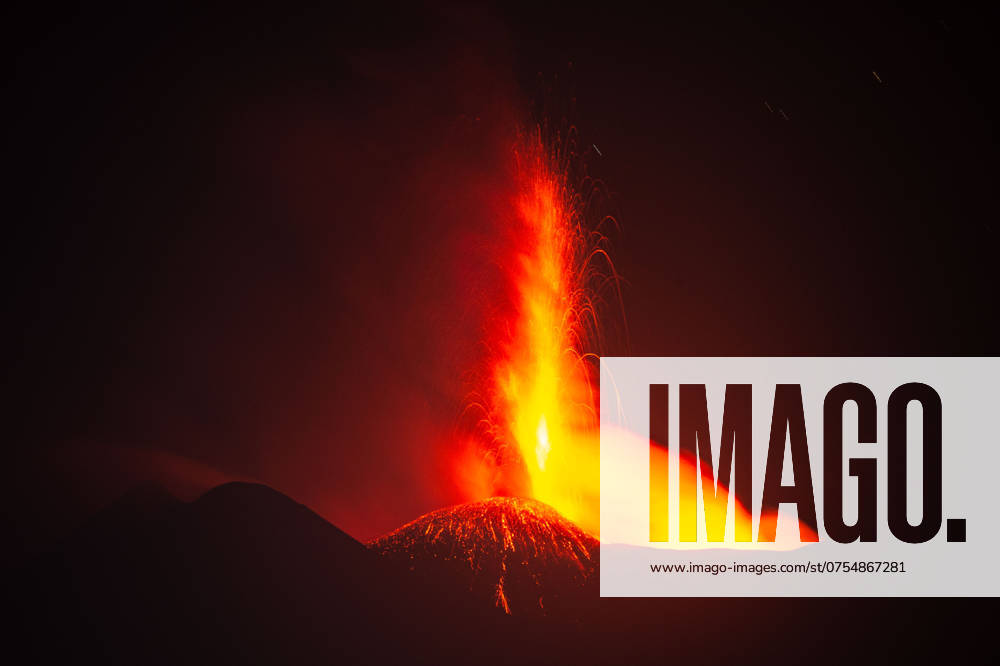 Lava erupts from the chasm of Etna, called the central vent. View from Riposto near Catania, late Wednesday evening, August 14..The lava fountain produced an eruptive cloud that in its most intense phase reached a height of about 9.5 km with ash fallout in the surrounding villages. Riposto Italy - ZUMAc271 20240815_zip_c271_001