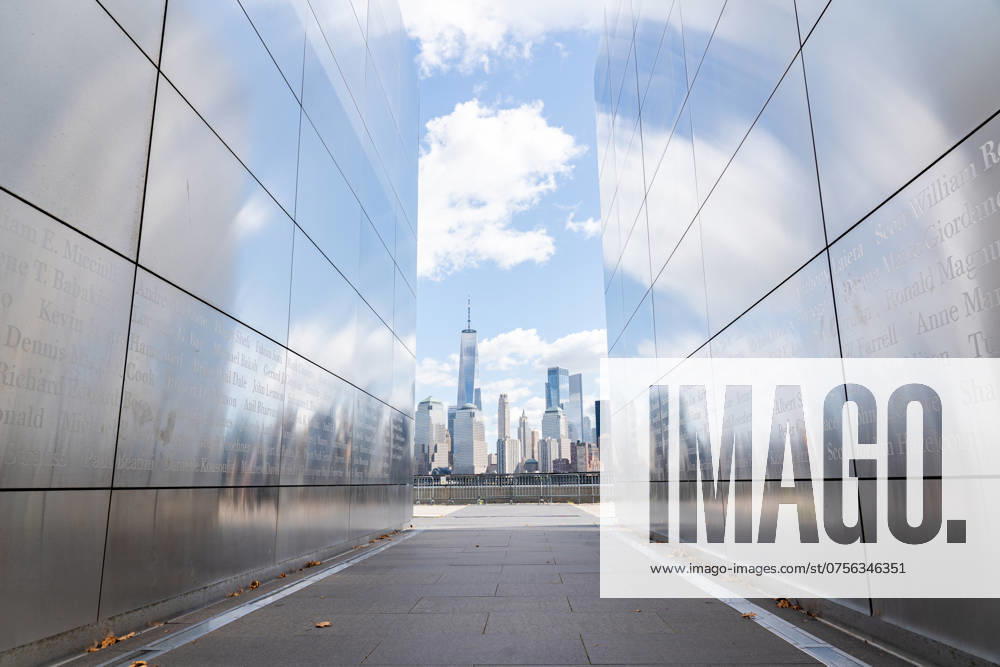 Jersey City, Vereinigte Staaten von Amerika, 24. September 2019: Das Empty Sky Memorial, die offizielle Gedenkstätte des Bundesstaates New Jersey für die Opfer der Anschläge vom 11. September, Nordamerika Jersey City, United States of America, September 24, 2019: The Empty Sky Memorial, the official New Jersey memorial to the states victims of the September 11 attacks