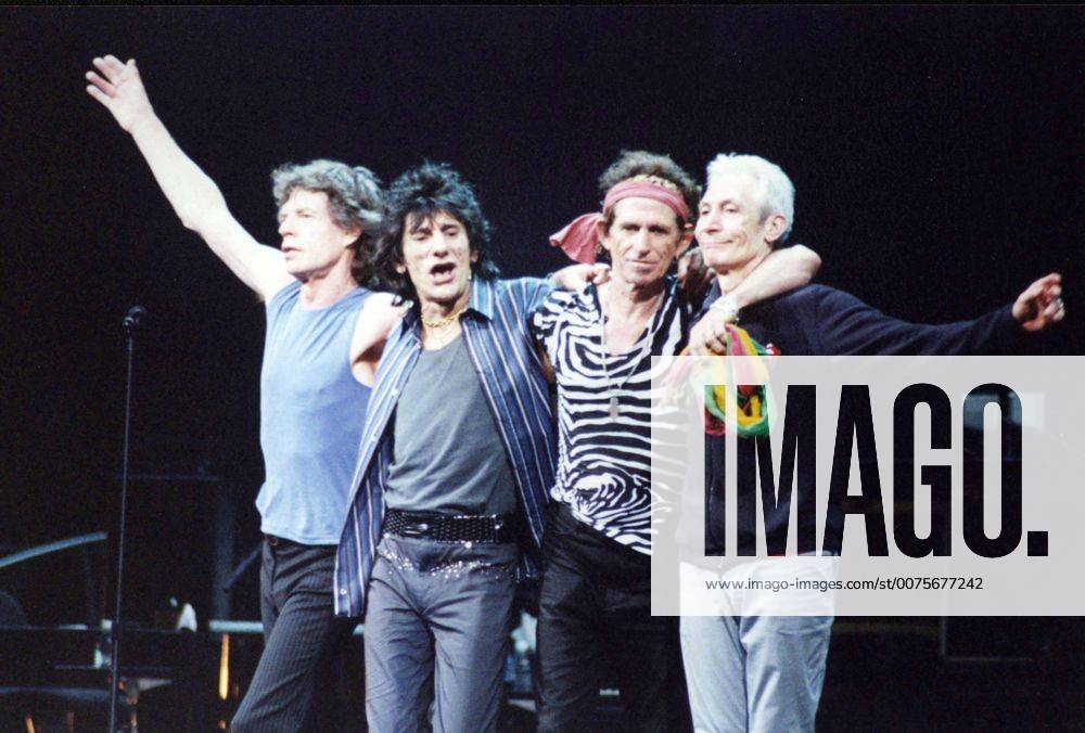 Aug. 20, 2007 - K54205MBR.THE ROLLING STONES PERFORM IN CONCERT.FIRST UNION CENTER 09-20-2002. MICHAEL BRITO- MICK JAGGER BILL WYMAN, KEITH RICHARDS CHARLIE WATTS, KEITH RICHARDS - ZUMAg49_ 20070820_gaf_g49_041