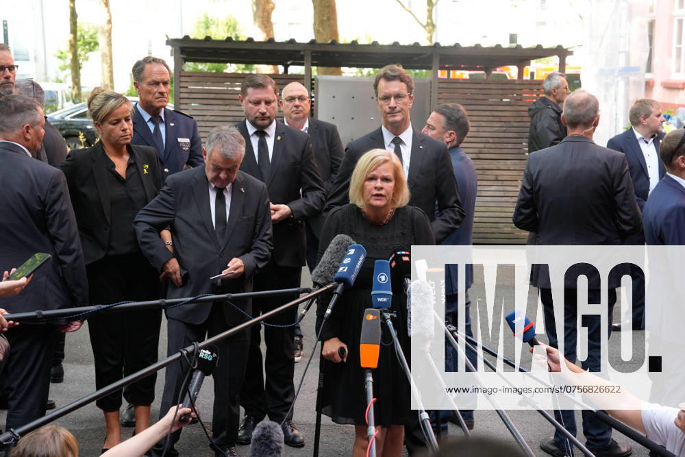 Press statement by Minister of the Interior Faeser and Minister President Wuest on the attack in Solingen Federal Minister of the Interior Nancy Faeser together with Hendrik Wuest, Herbert Reul, Mona Neubaur and Tim Kurzbach at the press statement after the attack in Solingen Fronhof, Solingen, 24 08 2024 Solingen North Rhine-Westphalia Germany