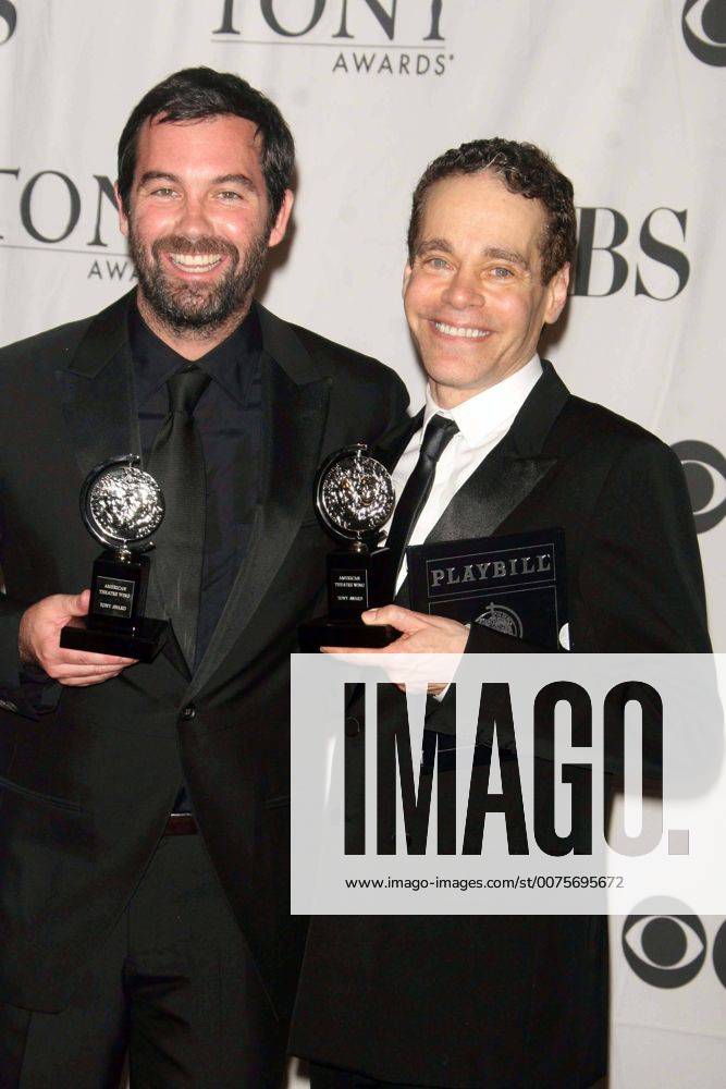 New York, New York, U.S. - 61ST ANNUAL TONY AWARDS PRESS ROOM RADIO New York MUSIC HALL NEW YORK New York 06-10-2007 .DUNCAN SHEIK,STEVEN SLATER.K53432JBB - ZUMAba9_ 20070610_gaf_ba9_046
