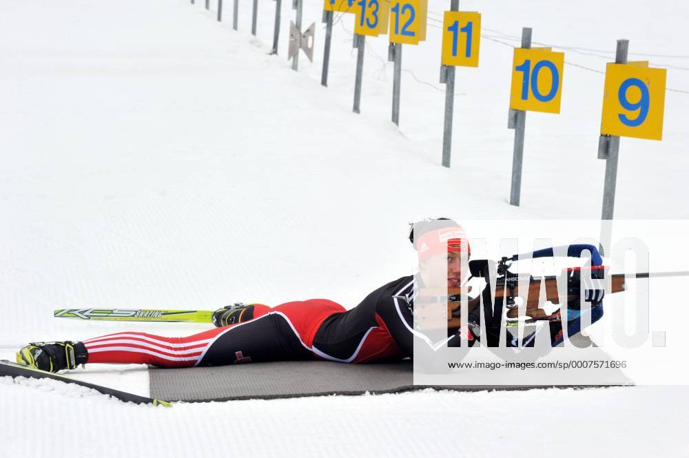Ja zu Olympia 2018 Biathletin Laura Dahlmeier, 17 Jahre in Kaltenbrunn bei Garmisch Partenkirchen, Bayern, Training 28.02.2011