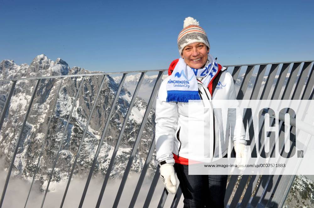 IOC Evaluierungskommision Besichtigungstour Alpspitz in Garmisch Partenkirchen mit Rosi Mittermaier (GER) 02.03..2011