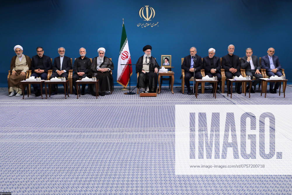 Iranian Supreme Leader Ayatollah ALI KHAMENEI (C) meets President MASOUD PEZESHKIAN (5R) and his cabinet for the first time on the occasion of National Government Week and the upcoming anniversary of the martyrdom of martyr Rajaee and martyr Bahonar at Imam Khomeini Hussainiyah in Tehran. Tehran Iran - ZUMAi98_ 20240827_zih_i98_015