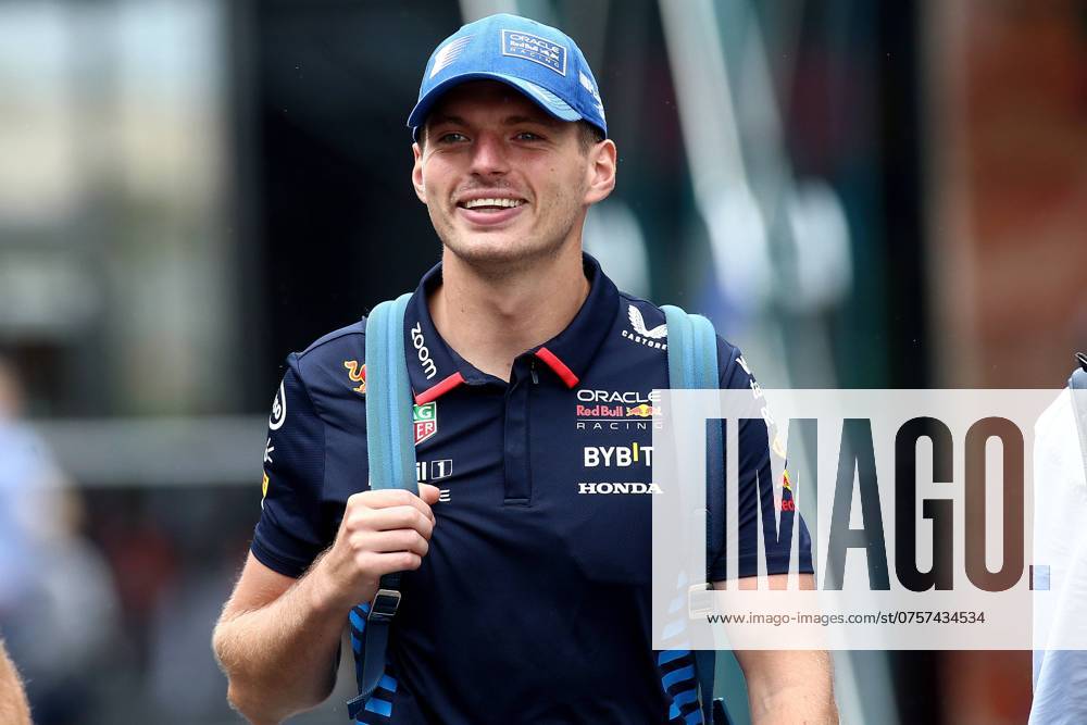 Motorsport FIA Formula 1, Dutch Grand Prix 2024, vl Max Verstappen Oracle Red Bull Racing starting number 1 FIA REGULATIONS PROHIBIT ANY USE OF PHOTOGRAPHS as IMAGE SEQUENCES and or QUASI VIDEO Zandvoort netherlands out - belgium out