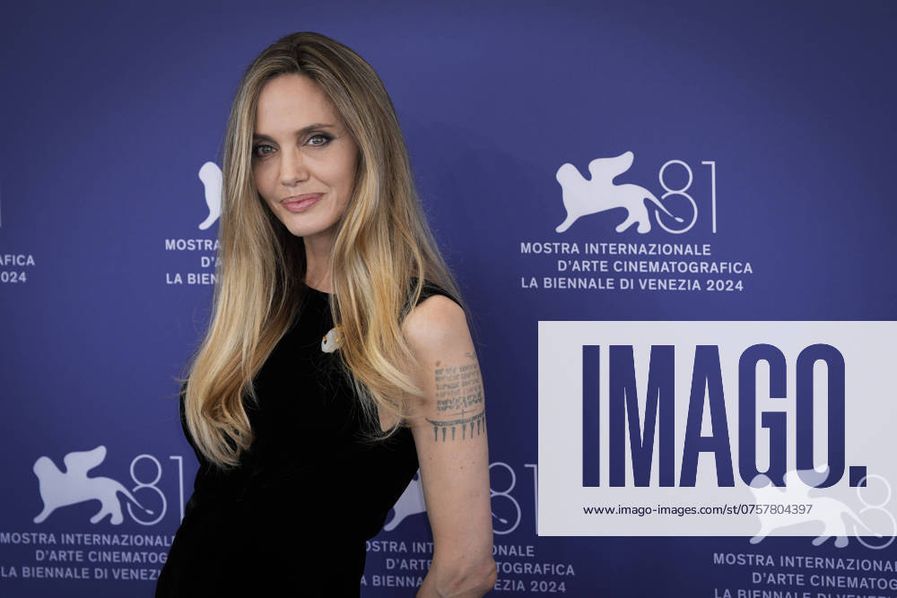 Maria Photocall - The 81st Venice International Film Festival Angelina Jolie attend a photocall for the movie Maria during the 81st Venice International Film Festival at on August 29, 2024 in Venice, Italy. Venice Lido Italy