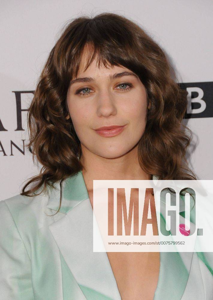 Beverly Hills, CA, United States - 07 January 2017 - Beverly Hills, California - Lola Kirke. The BAFTA Tea Party held at the Four Seasons Hotel Los Angeles. Photo Credit: AdMedia Beverly Hills United States - ZUMAa123 20170107_zaa_a123_573