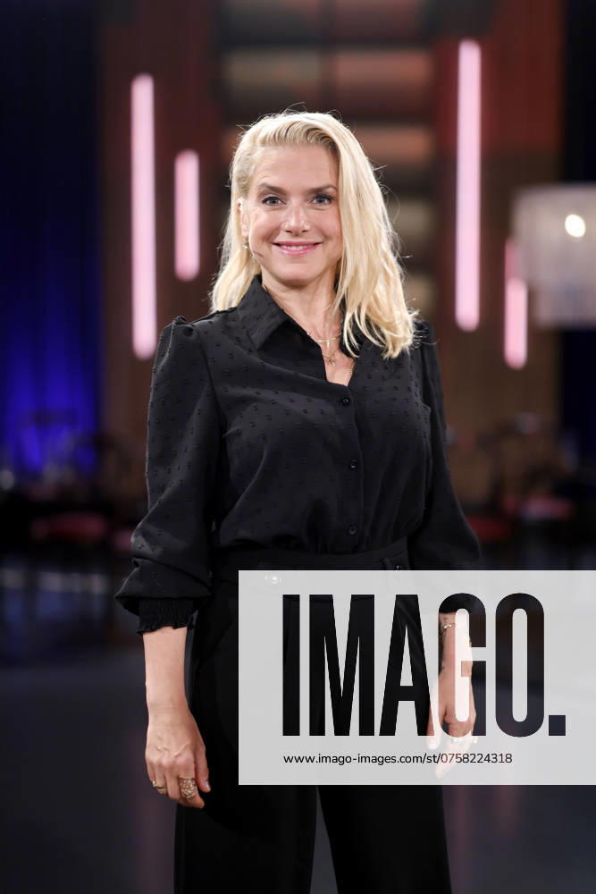Singer Jeanette Biedermann at the recording of the WDR talk show Kölner Treff in WDR Studio BS 3 Cologne, 30 08 2024 NRW Germany