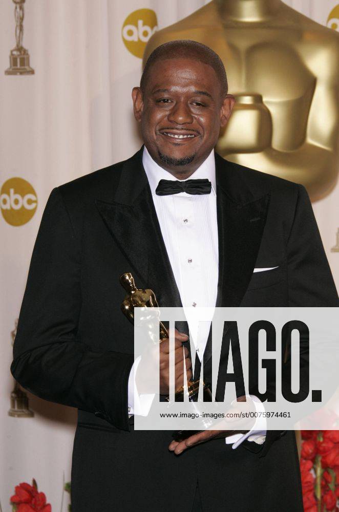 OSCARS. Bester Hauptdarsteller. Preisträger 2001-2010 Feb 25, 2007 - Los Angeles, CA, USA - Actor FOREST WHITAKER with his award for Best Actor in The Last King of Scotland in the pressroom at the 79th Annual Academy Awards held at the Kodak Theatre in Los Angeles. - ZUMAo05_ 20070225_xxb_o05_322