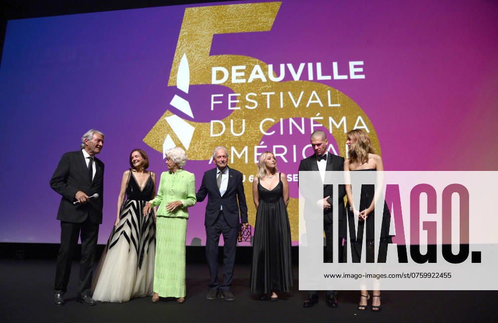 50em Festival International du film americain de Deauville Opening 50th American Film Festival of Deauville Opening Hommage a Michael Douglas Tribute to Michael Douglas Mr Augier Mde Bauer Mde dOrnano Ludivine Sagnier Michael Douglas Joy et Alexandre Barriere 308927 2024 09 06 France