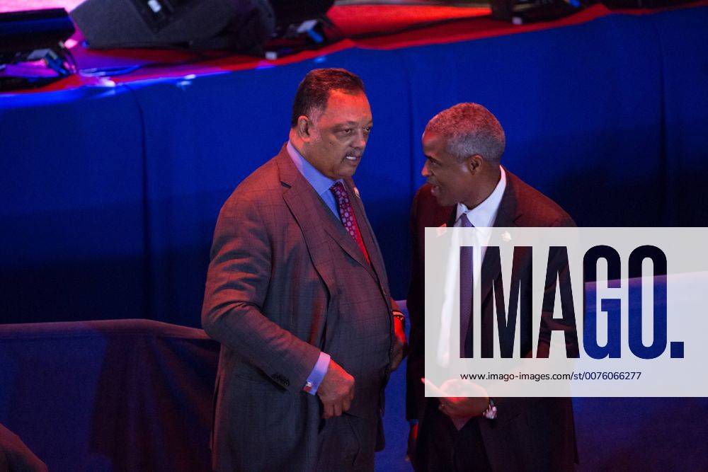 Chicago, IL, United States - On Tuesday, January 10, Rev. Jesse Jackson, Sr. (left), civil rights activist and politician, attended U.S. President Barack Obama s farewell address to the American people at McCormick Place in Chicago, Illinois. Chicago United States - ZUMAn230 20170110_zaa_n230_410