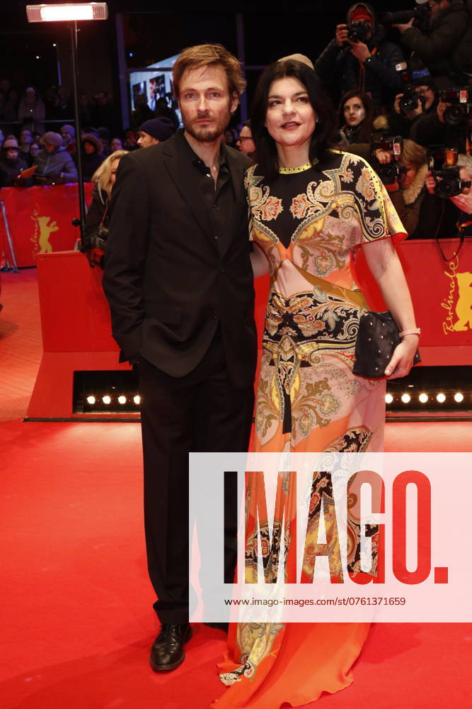 Andreas Pietschmann and Jasmin Tabatabai attend the world premiere of Isle of Dogs on opening night of the 68th International Berlin Film Festival, Berlinale, at Berlinale Palast in Berlin, Germany, on 15 February 2018. Photo: Hubert Boesl