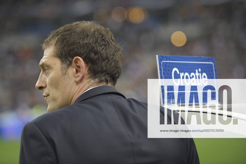 Frankreich (gestreift) vs Kroatien (blau) - 29.03.2011 - Slaven Bilic ( coach CRO ) --- xJBAutissierx o0 Nationaltrainer, Trainer