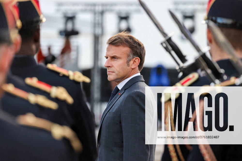 Frankreich, Emmanuel Macron bei 80. Jahrestag der Befreiung von Le Havre President Emmanuel Macron during the official ceremony for the 80th anniversary of the liberation of Le Havre President Emmanuel Macron during the official ceremony for the 80th anniversary of the liberation of Le Havre, France, September 12, 2024 Dominique Jacovides Bestimage French President Emmanuel Macron during the official ceremony for the 80th anniversary of the liberation of Le Havre, France, September 12, 2024 Le Havre France