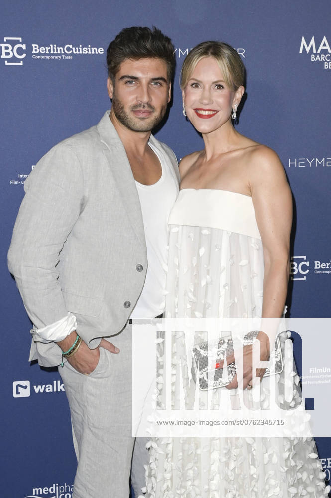 Wolke Hegenbarth with partner Oliver Vaid at the presentation of the German Acting Award 2024 at the Club Theater Berlin Berlin, 13 09 2024 Foto:xF.xFuturexImagex schauspielpreis_4624