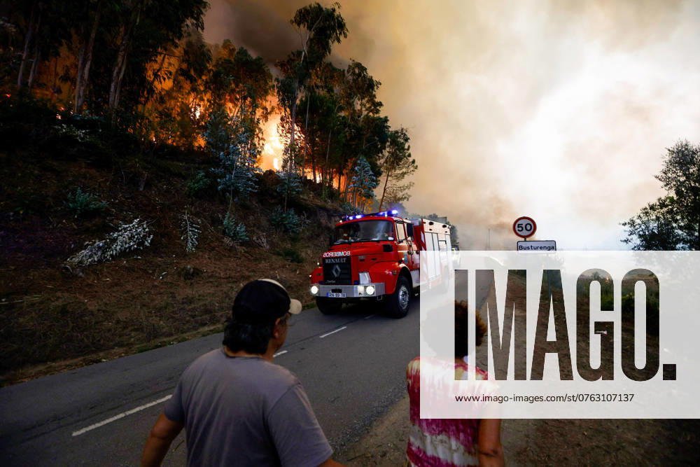 Wildfires continue to rage in Sever do Vouga, Portugal - 16 Sept 2024 Villagers try to get away from the burning houses as the wildfire approaches the village in Busturenga. Villagers and firefighters battle a wildfire in Busturenga, Sever do Vouga. More than 1,000 firefighters battled a wildfire in north of Portugal as officials warned that thousands of hectares were at risk amid soaring temperatures across the country. 3 people were confirm dead during the fires in Portugal near Sever de Vouga. Sever do Vouga Portugal