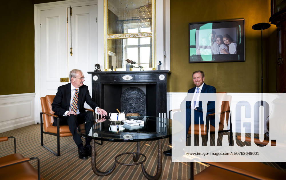 Palace King Willem-Alexander during a meeting with Jean Rummenie Staatssecretaris van Landbouw, Visserij, Voedselzekerheid en Natuur (State Secretary for Agriculture, Fisheries, Food Security and Nature) in The Hague. Â