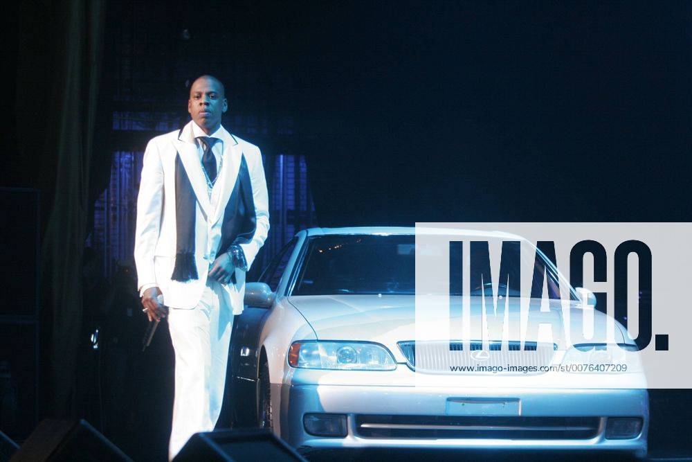 Jun 25, 2006; New York, NY, USA; JAY Z performing at Radio City Music Hall during his Reasonable Doubt Tour. Mandatory - ZUMAa29_ 20060625_jab_a29_885