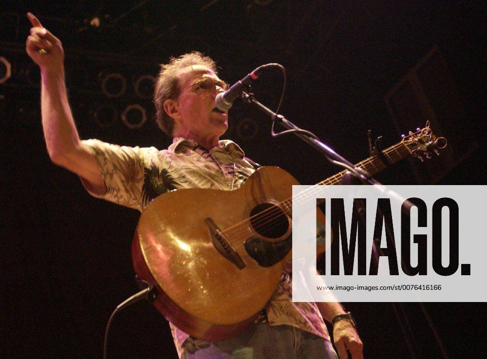 Jul 02, 2006; Myrtle Beach, SC, USA; Musician COUNTRY JOE McDONALD performs live as his 2006 tour makes a stop at Barefoot Landing located in Myrtle Beach. Mandatory - ZUMAm78_ 20060702_mkh_m78_876