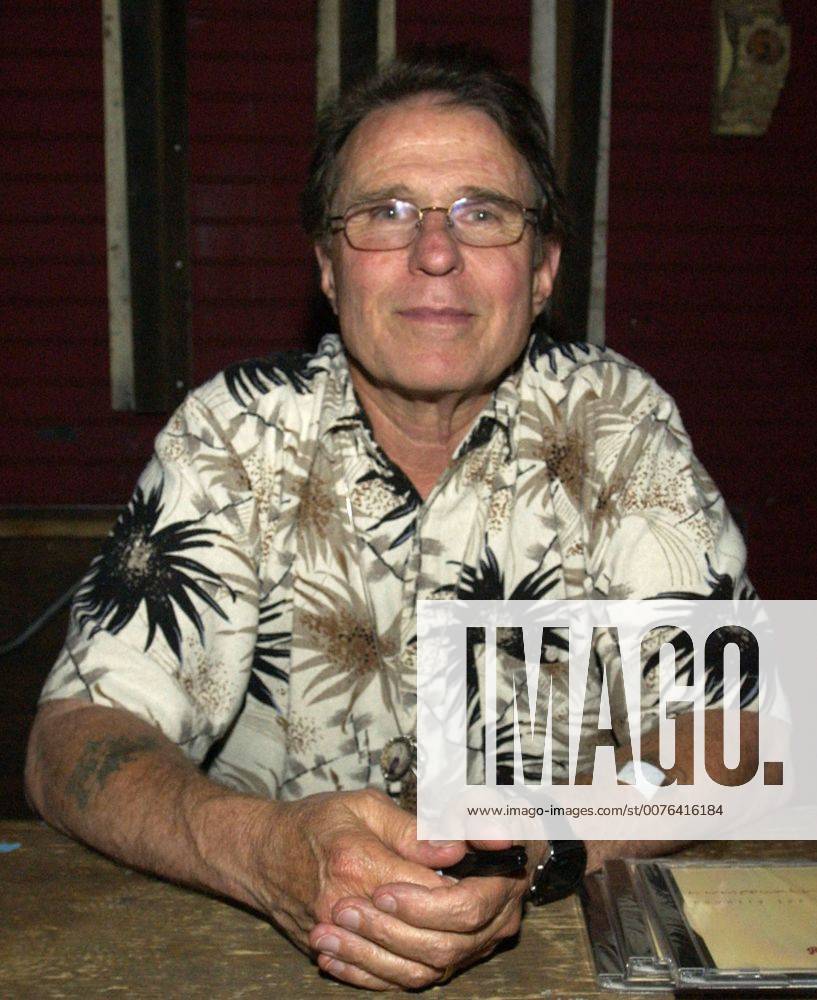 Jul 02, 2006; Myrtle Beach, SC, USA; Musician COUNTRY JOE McDONALD performs live as his 2006 tour makes a stop at Barefoot Landing located in Myrtle Beach. Mandatory - ZUMAm78_ 20060702_mkh_m78_894