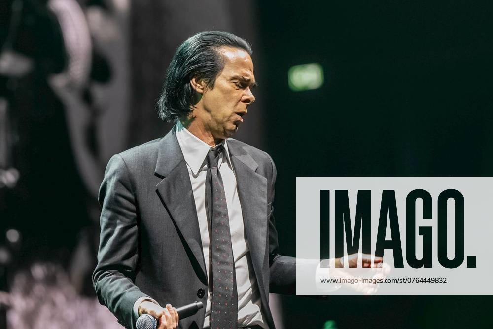 Nick Cave The Bad Seeds in Oberhausen Nick Cave amp The Bad Seeds play on 24 9 2024 at the Rudolf Weber Arena in Oberhausen The band comes from Australia Photo Arnulf Stoffel Funke Foto ServicesBuntes Deutschland NRW Oberhausen Copyright ArnulfxStoffel
