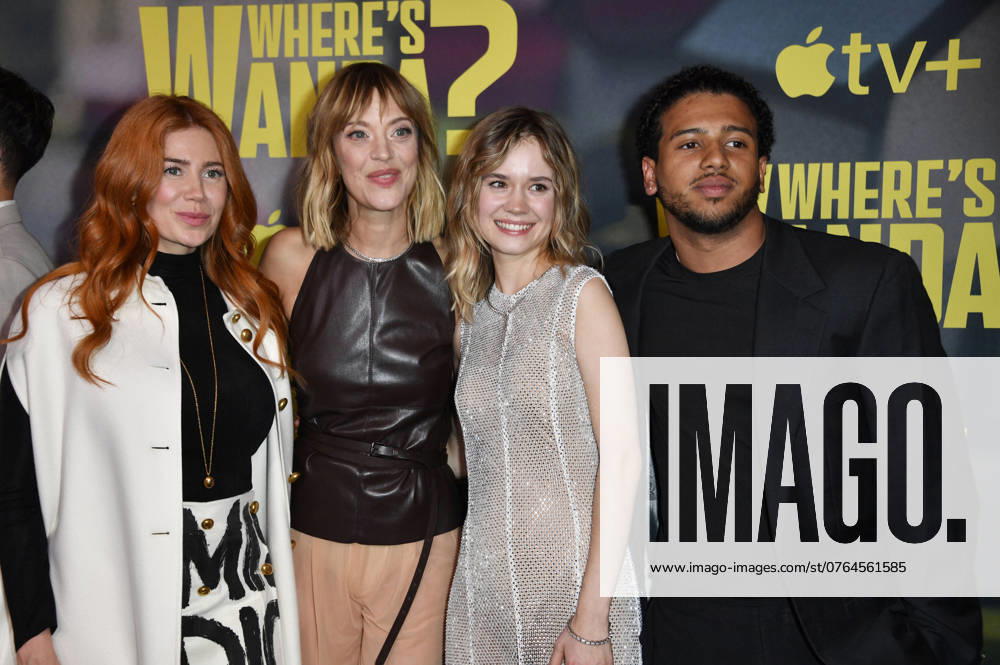 Palina Rojinski, Heike Makatsch, Lea Drinda and Aaron Maldonado Morales at the premiere of the Apple TV series Where s Wanda at the Delphi Filmpalast Berlin, 24 09 2024 Foto:xN.xKubelkax xFuturexImagex wanda_4987