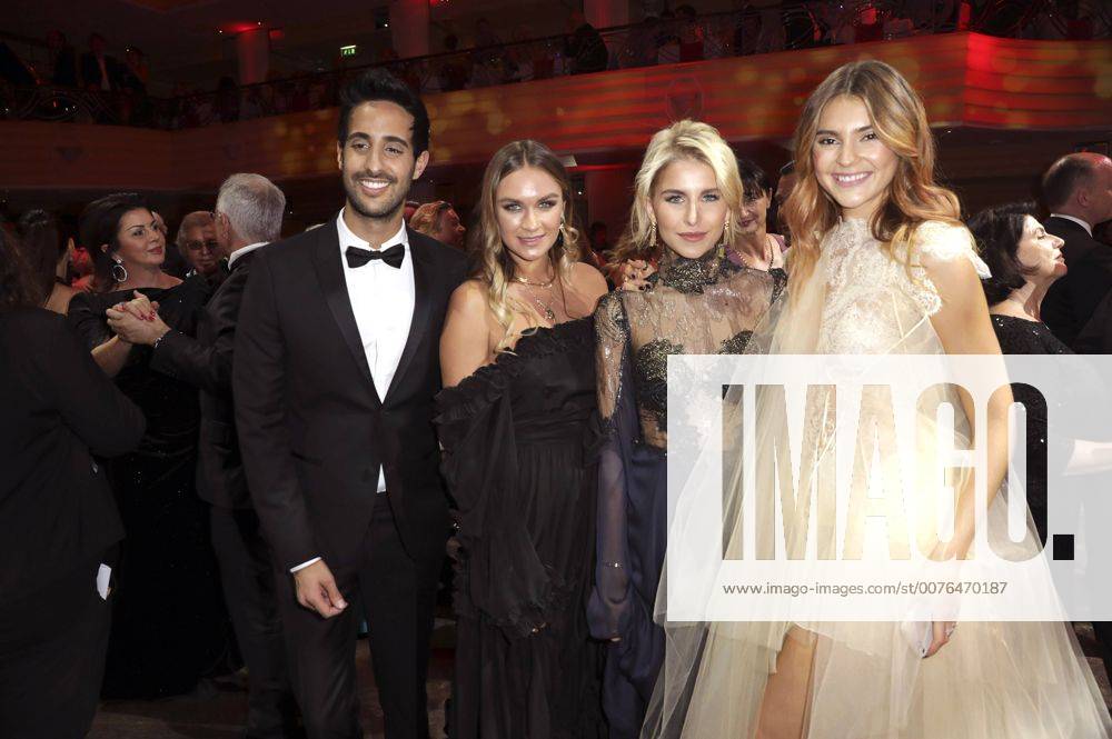 Sami Slimani, Nina Suess, Caro Daur und Stefanie Giesinger beim 44. Deutschen Filmball im Hotel Bayerischer Hof. München, 21.01.2017 Foto:xS.xGabschx xFuturexImage