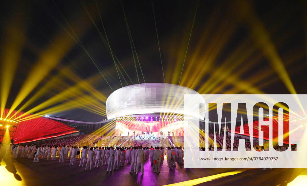 Performance Celebrating The 75th Anniversary of The Founding of New China in Handan A mass performance celebrates the 75th anniversary of the founding of New China in Handan, China, on September 25, 2024. Handan Hebei China