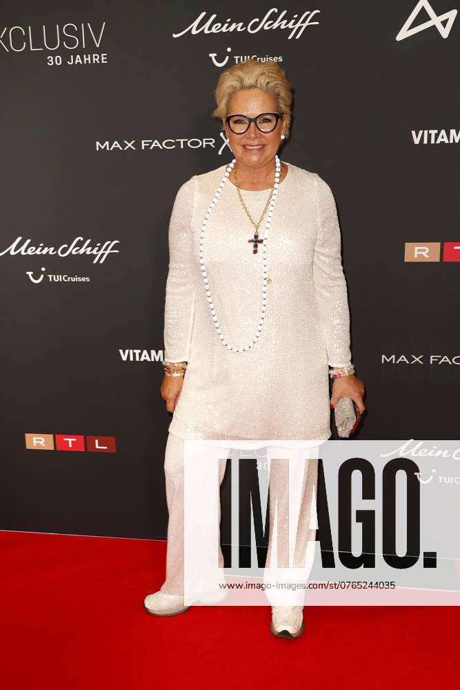 Claudia Effenberg at the 30th anniversary of RTL Exclusiv Das Starmagazin anniversary event on the Tui Cruises Mein Schiff on 27 09 2024 in Hamburg Big anniversary event RTL celebrates 30 years of Exclusiv Das Starmagazin in Hamburg