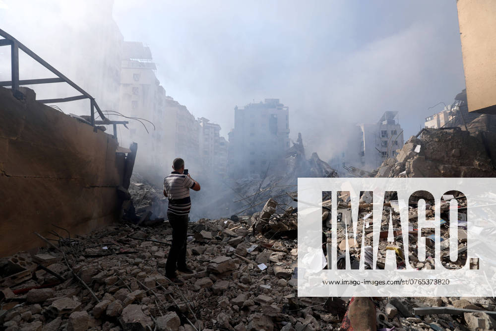 (240928) -- BEIRUT, Sept. 28, 2024 -- This photo taken on Sept. 28, 2024 shows the damage buildings after Israeli airstrikes in Beirut s southern suburb, Lebanon. Israel launched fresh attacks on targets in Beirut s southern suburb of Dahieh early Saturday, saying it was targeting Hezbollah weapons stored under civilian buildings. ) (SpotNews)LEBANON-HEZBOLLAH WEAPONS-ISRAEL-ATTACKS BilalxJawich