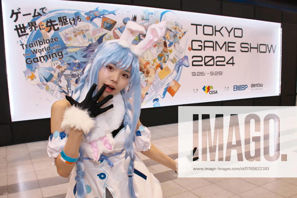 KW39 Cosplayer poses for camera during the Tokyo Game Show 2024 at the Makuhari Messe in Chiba-prefecture, Japan on Sunday, September 29, 2024. TKP20240929109 KEIZOxMORI