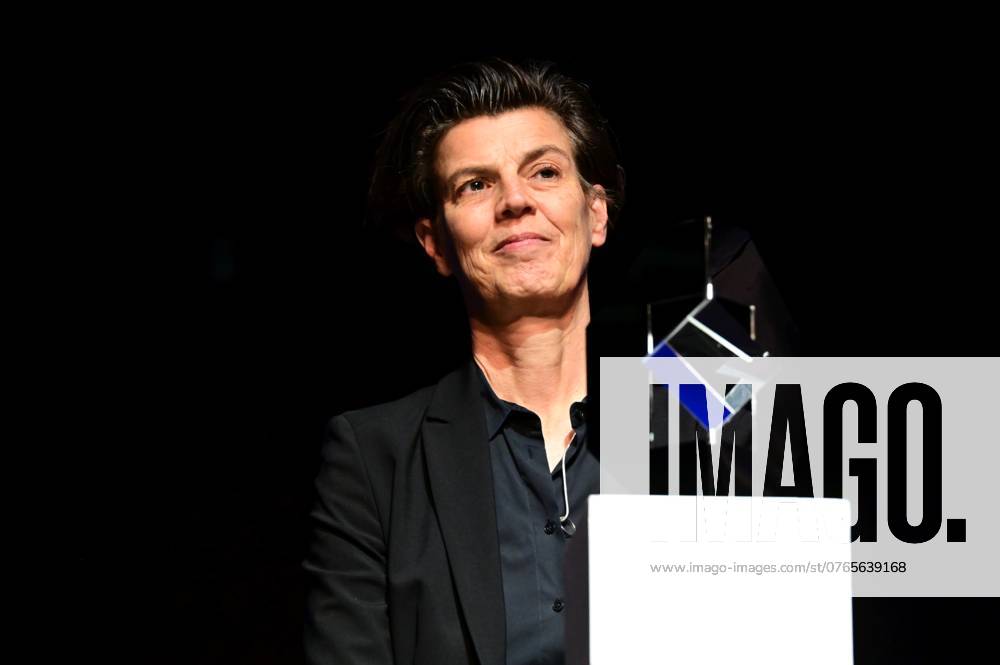 Kassel, Opera House of the State Theater Awarding of the Citizens Prize The Glass of Reason to the author and publicist Carolin Emcke Picture shows the prizewinner Carolin Emcke KH